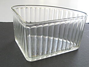 Clear Glass Triangle Refrigerator Fruit Bowl