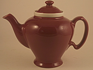 Maroon Mccormick Teapot With Tea Strainer