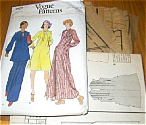 1970s Vogue Pattern Pant Suit Uncut
