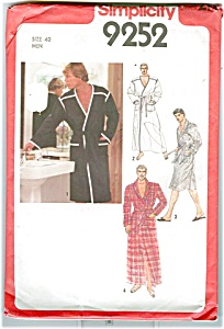 Vintage Mens Robe 1979 Pattern Uncut