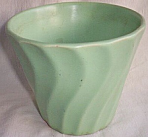 Early Red Wing Rumrill Flower Pot