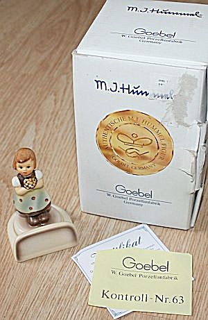 Goebel For Mother Place Card Figurine Mib