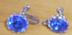 Vintage Blue Stone Screw On Earrings