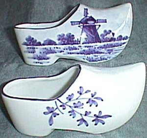 Adorable Pair Tiny Dutch Shoes With Dutch Windmill Scene