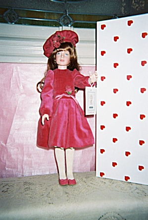 Robert Tonner Collectible Doll Kaylie In Velveteeen
