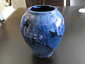 Brush Mccoy Blue Onyx Vase