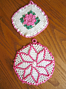 Retro Pink Crocheted Potholders