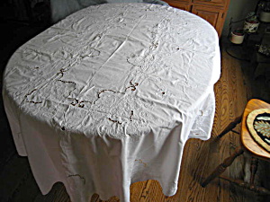 Vintage Oval Cotton Lace Tablecloth