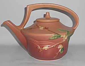 Roseville Pottery Snowberry Teapot - Mint
