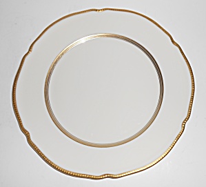 Castleton Fine China Gold Royal Dinner Plate