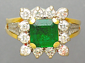 Ring Diamond Emerald 18k Gold