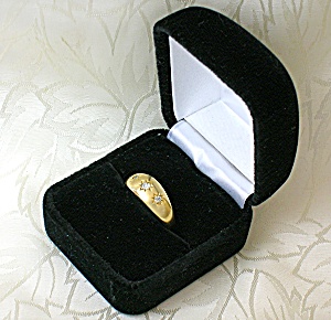 18k Gold Diamond Antique Hallmarked Ring . . .