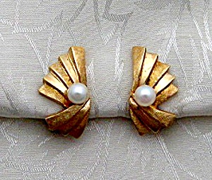 Earrings 14k Gold 6mm Cultured Pearl Clip
