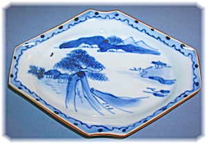 Oriental Japanese Porcelain Pottery Dish