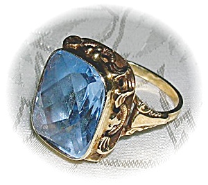 Ring Antique 10k Gold With Large Blue Stone