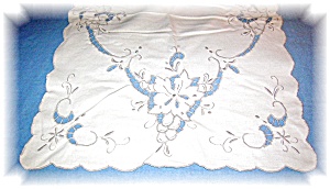 Linen With Embroidery And Cutwork Placemat