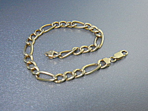 18k Gold Link Bracelet 8 Grams