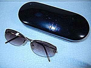 Fendi Ladies Sunglasses With Case