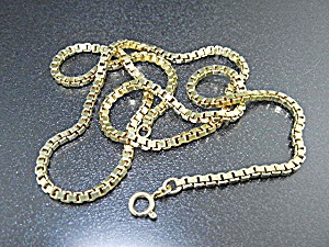 14k Gold Box Link Necklace 23 1/2 Inch Italy 16 Grams
