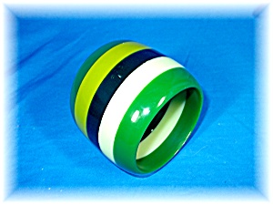 Bracelet Lucite Shades Of Green Bangle