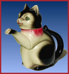 Erphila Figural Cat Teapot