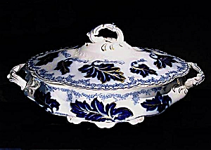 Flow Blue: Normandy Covered Vegetable Bowl