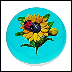 Ken Rosenfeld 2007: Ladybug On Sunflower Paperweight