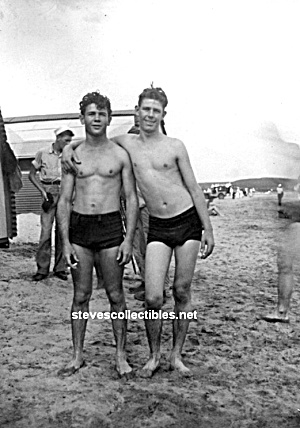 2 Hot Male Dandy Swimmers Photo - Gay Int