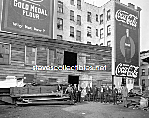 1920 Huge Coca Cola Advertising, Nyc - Photo