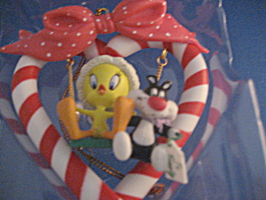 Looney Tunes Silverster And Tweety On Swing