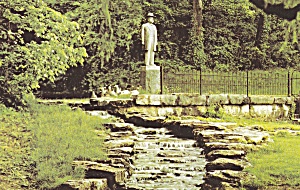 Lynchburg Tn Jack Daniels Statue And Spring Postcad P41258